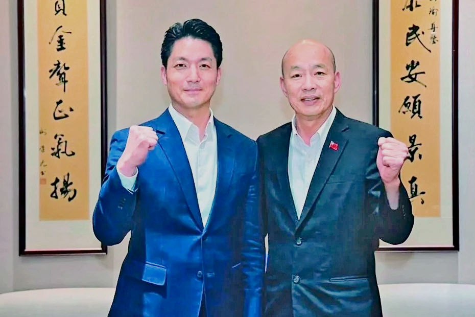 台北市長蔣萬安(左)號召七二五上凱道反毒油,在臉書貼出與立法院長韓國瑜(右)合照並寫上「民以食為天,感謝韓國瑜院長為食安挺身而出」。 width=